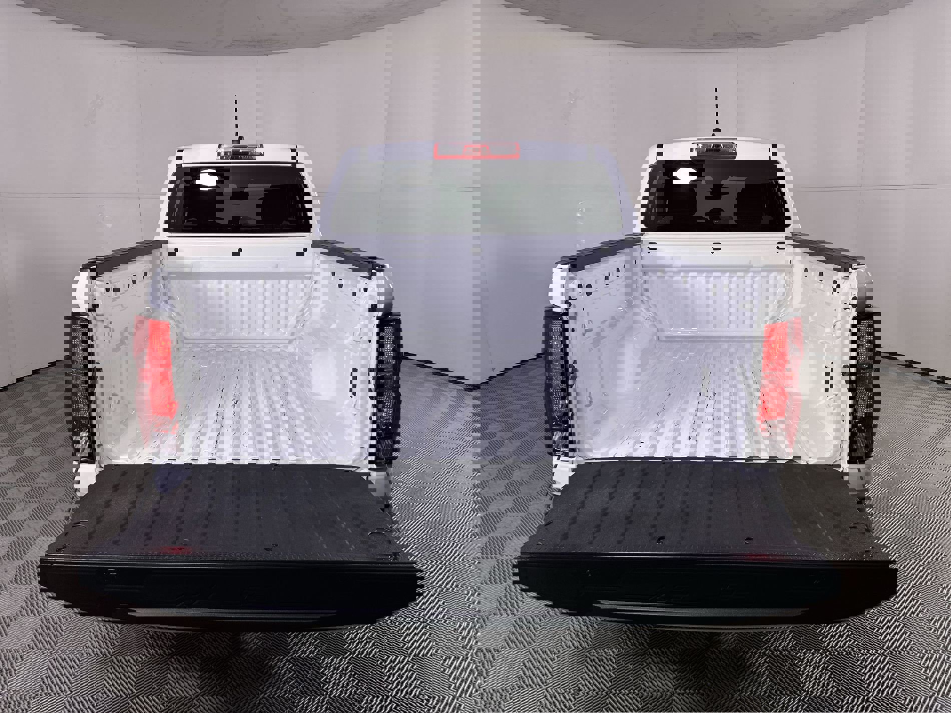 Used 2024 Chevrolet Colorado W/T image 63