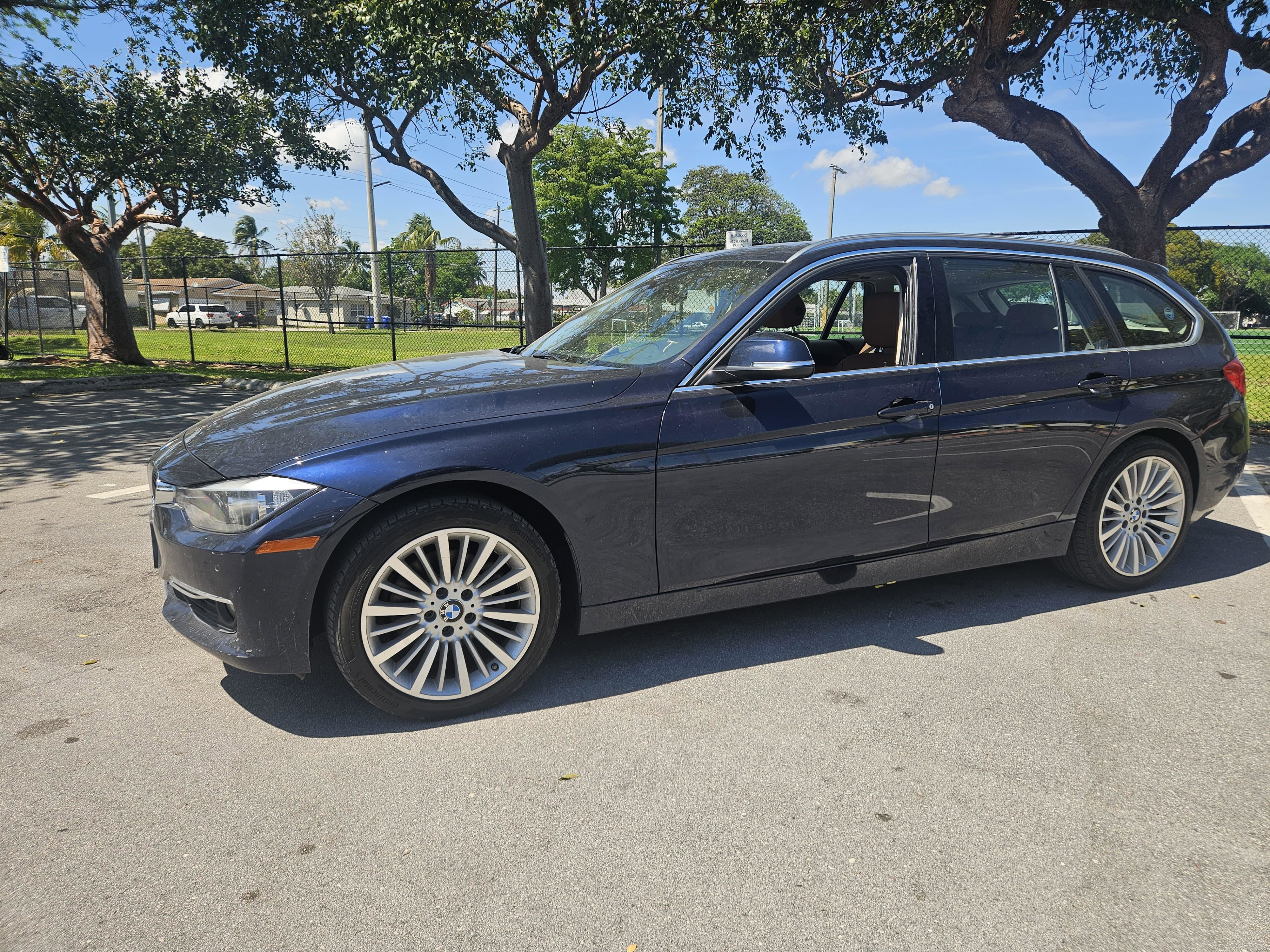 Used 2015 BMW 328i xDrive Wagon image 8