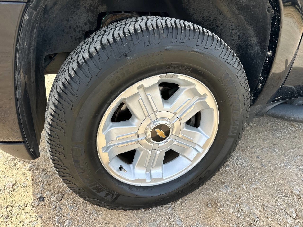 Used 2009 Chevrolet Suburban LT w/ Luxury Package image 11