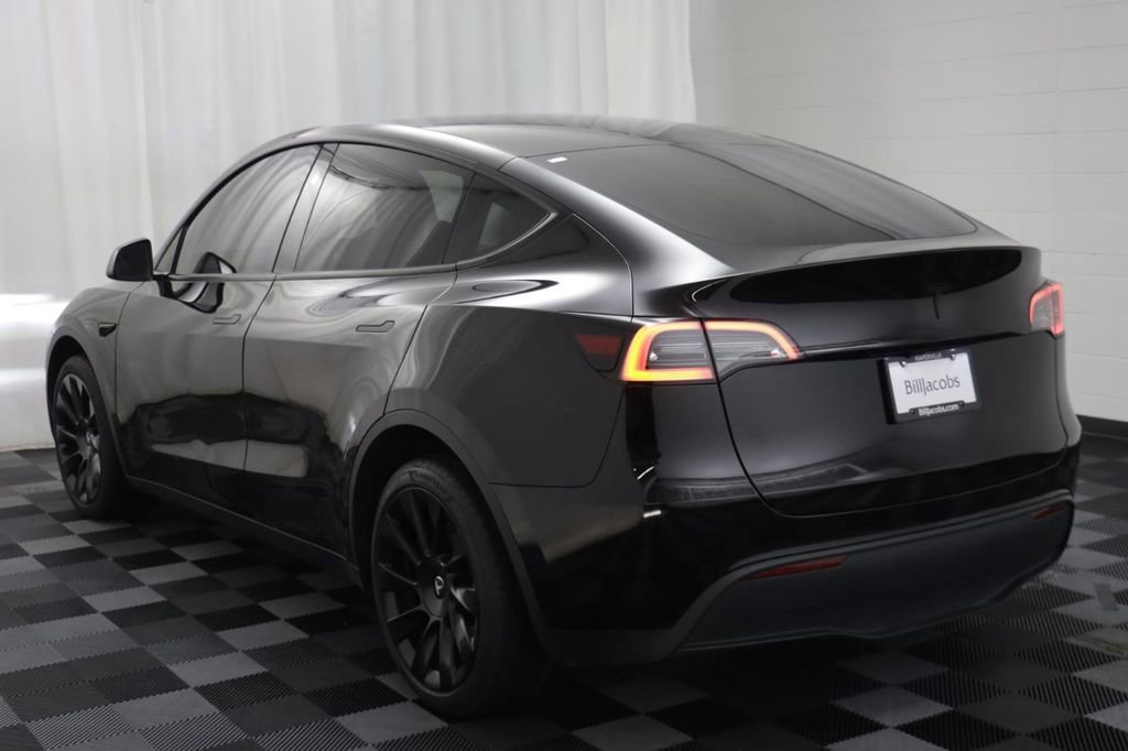 Used 2024 Tesla Model Y Long Range image 14