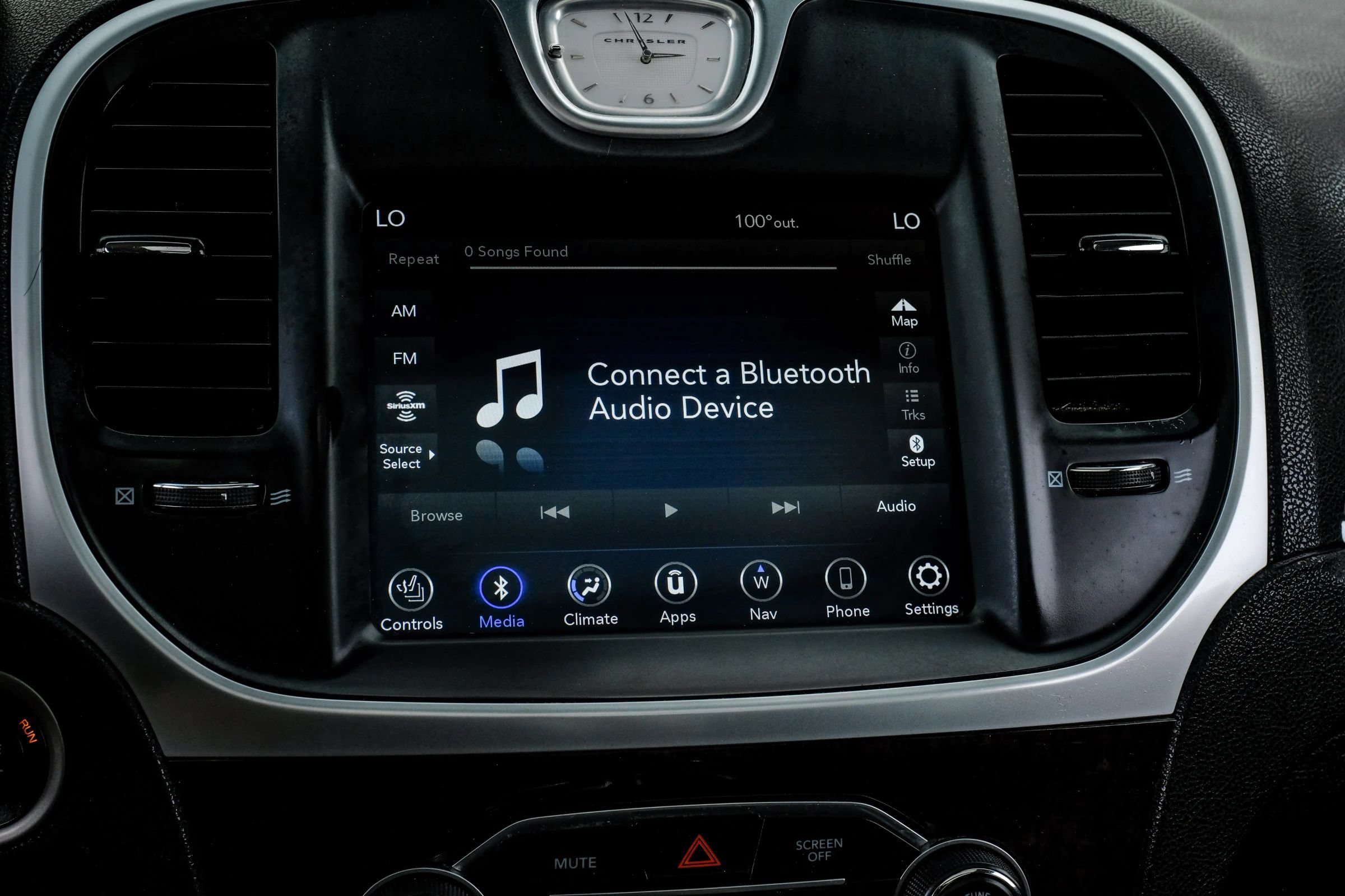 Used 2020 Chrysler 300 Limited RWD image 34
