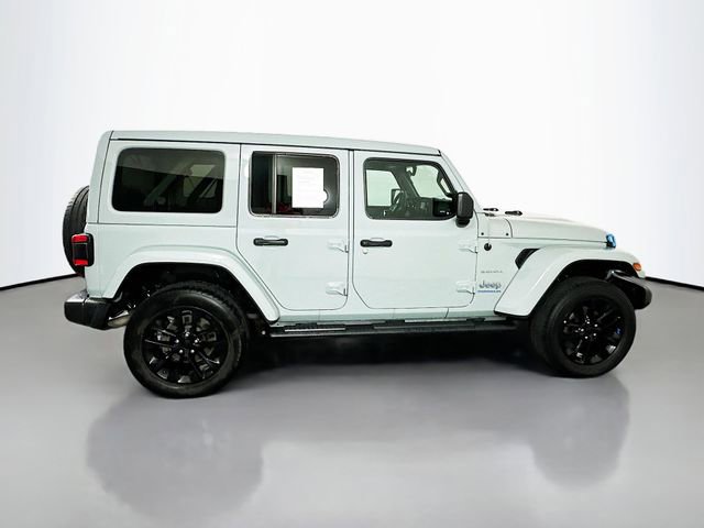 Used 2023 Jeep Wrangler Unlimited Sahara w/ Cold Weather Group image 8
