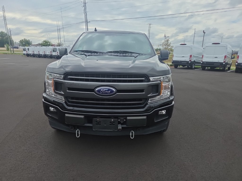 Used 2018 Ford F150 XLT w/ Equipment Group 302A Luxury AWD/4WD image 4