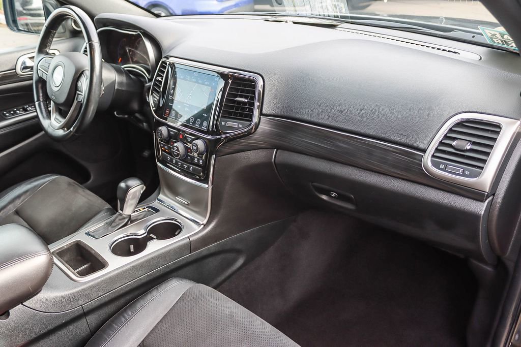 Used 2022 Jeep Grand Cherokee Laredo X image 36