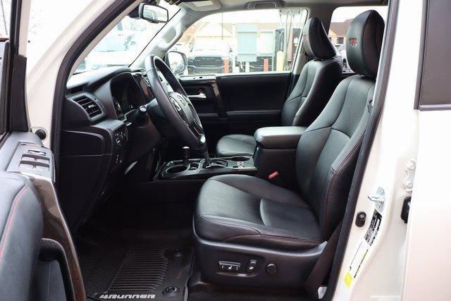 Used 2021 Toyota 4Runner Venture w/ Moonroof Package image 8