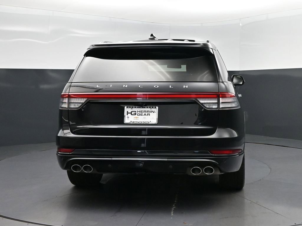 Used 2025 Lincoln Aviator Reserve w/ Equipment Group 201A image 6