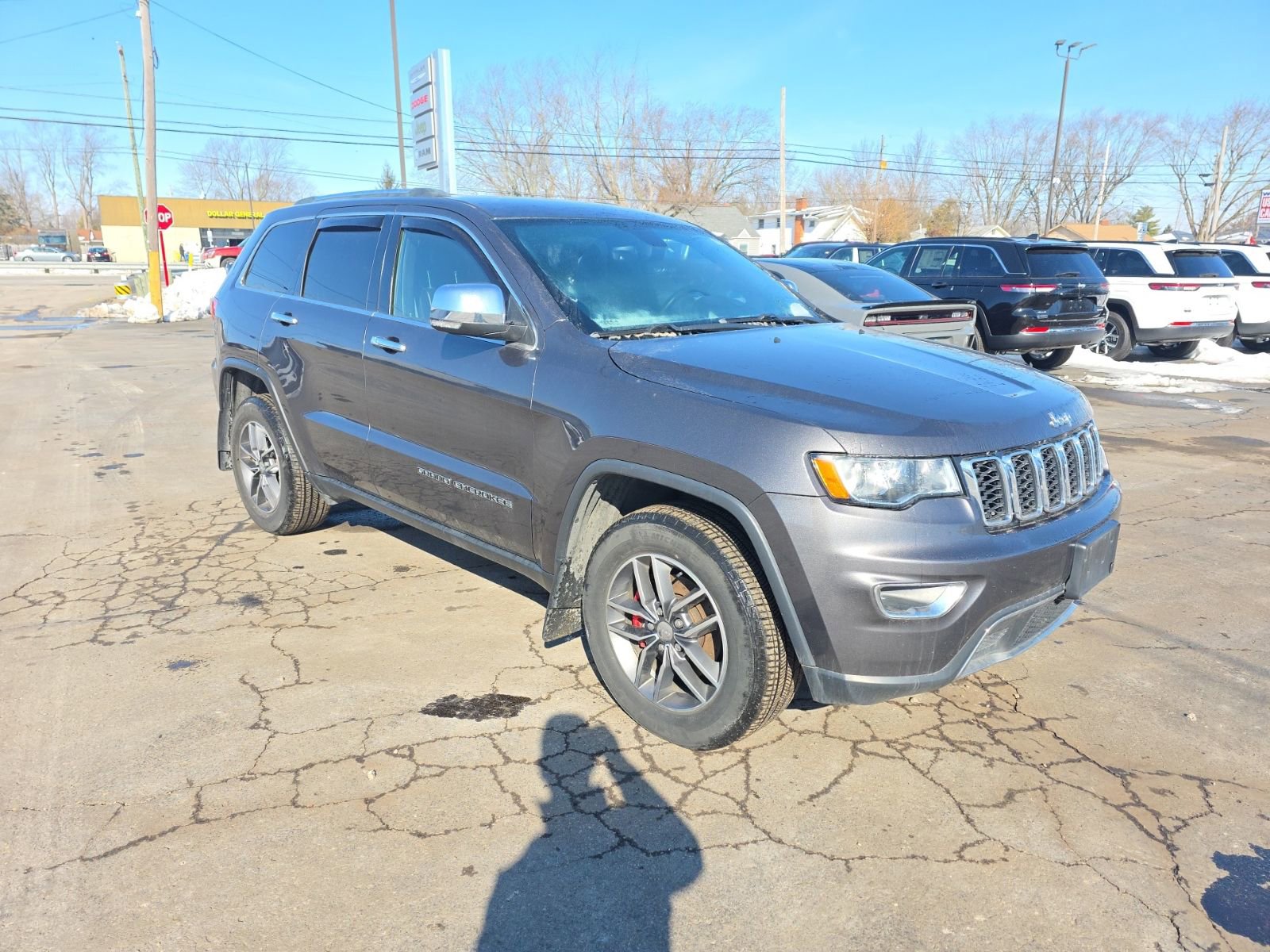 Used 2018 Jeep Grand Cherokee Limited image 2