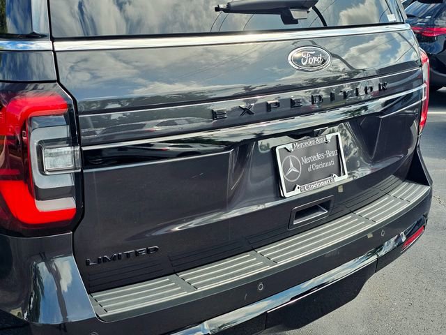 Used 2024 Ford Expedition Limited AWD/4WD image 16