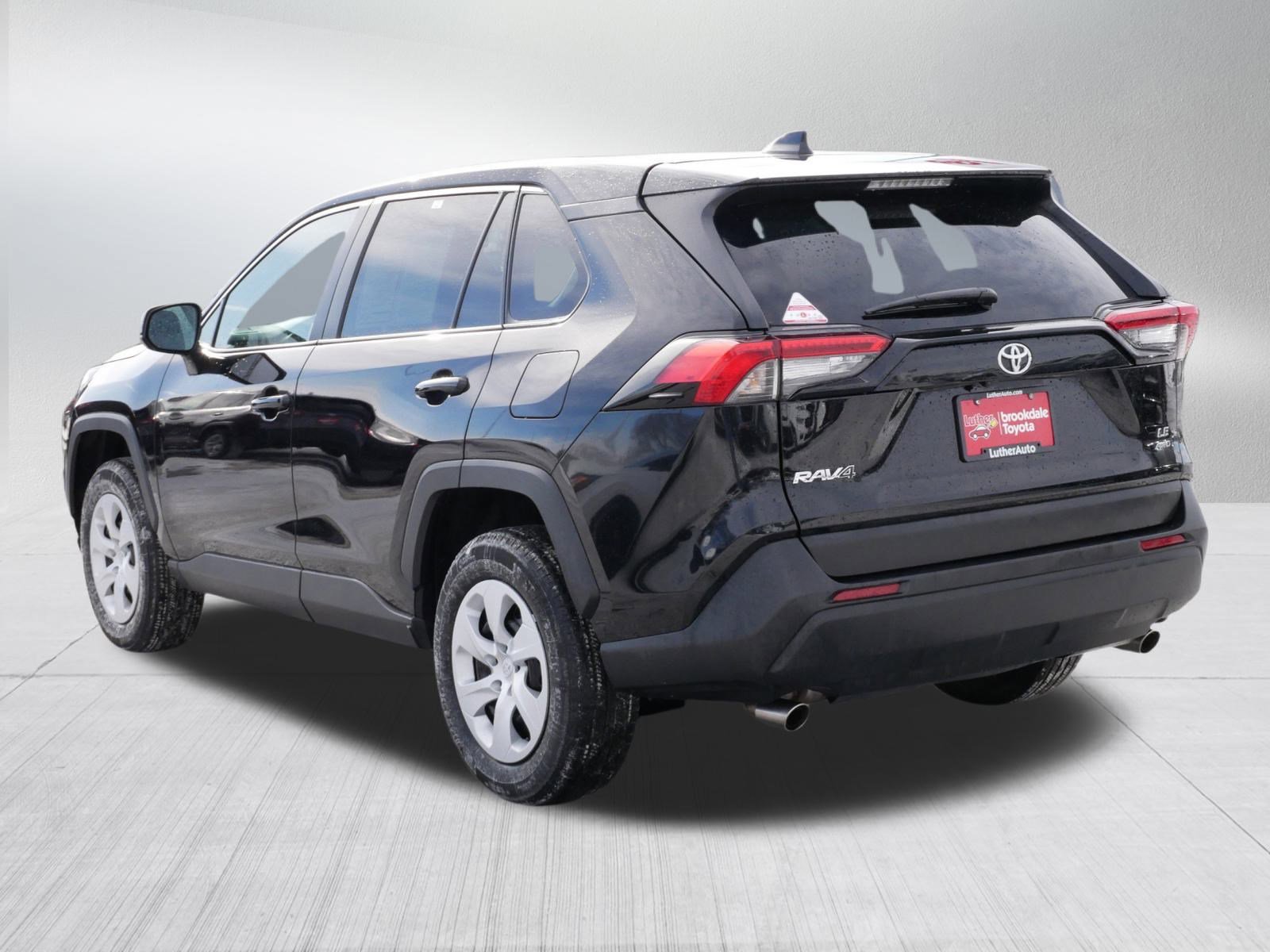 Certified 2025 Toyota RAV4 LE image 5