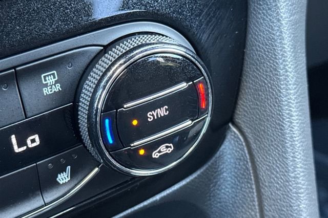 Used 2023 Buick Encore GX Select w/ Sport Touring Package image 30