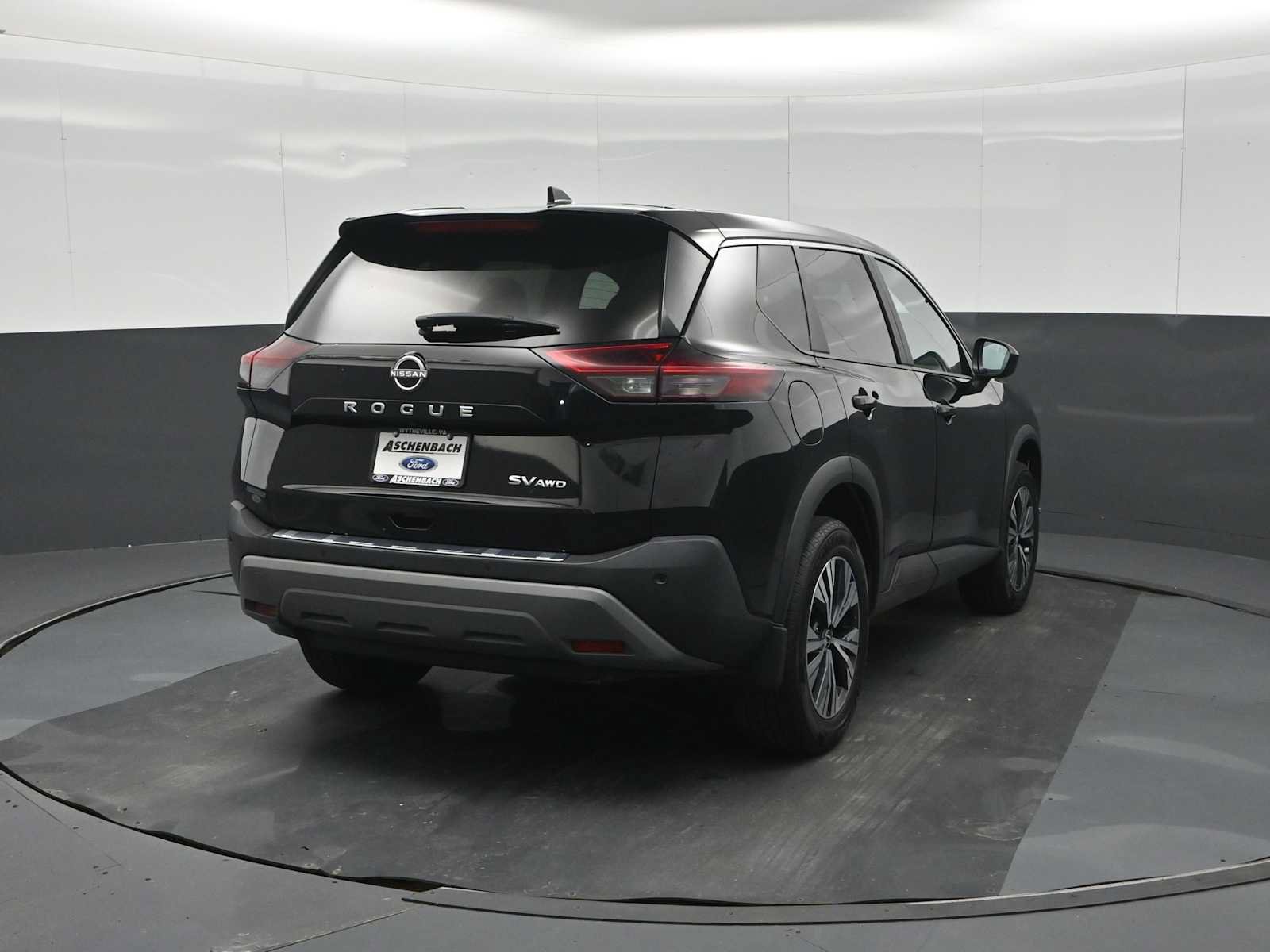 Used 2023 Nissan Rogue SV AWD/4WD image 8