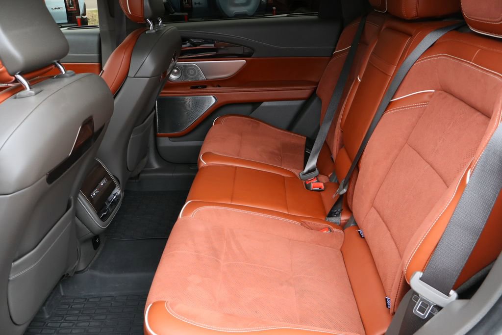 Used 2024 Lincoln Nautilus Black Label AWD/4WD image 26