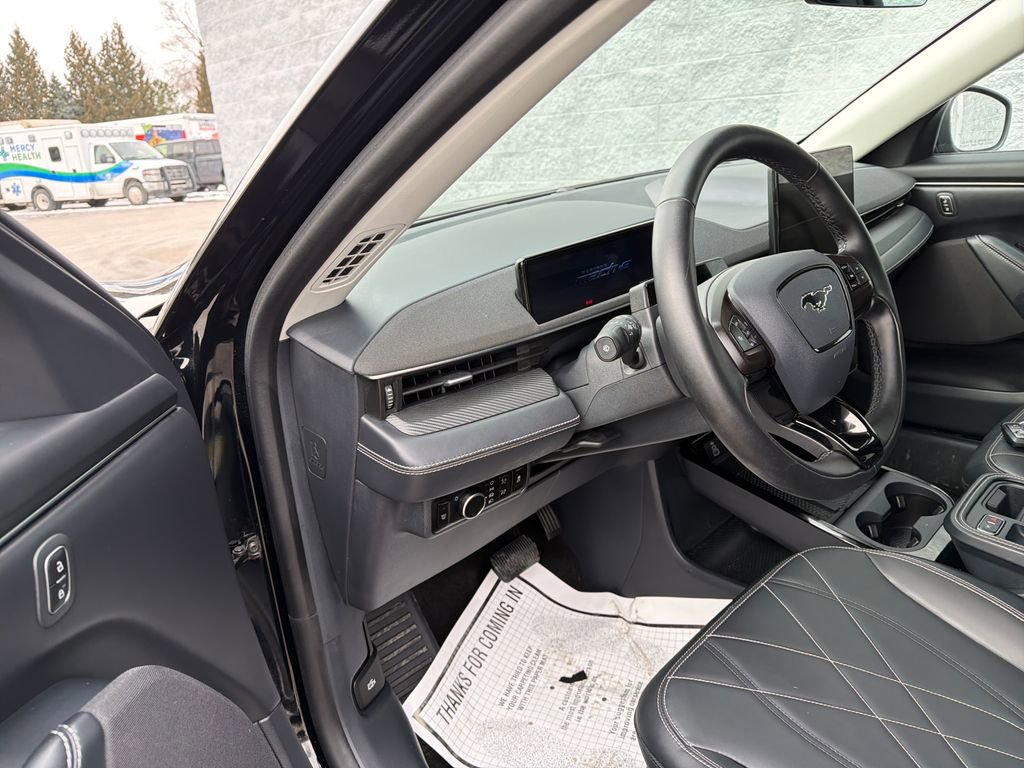 Used 2025 Ford Mustang Mach-E Select image 30