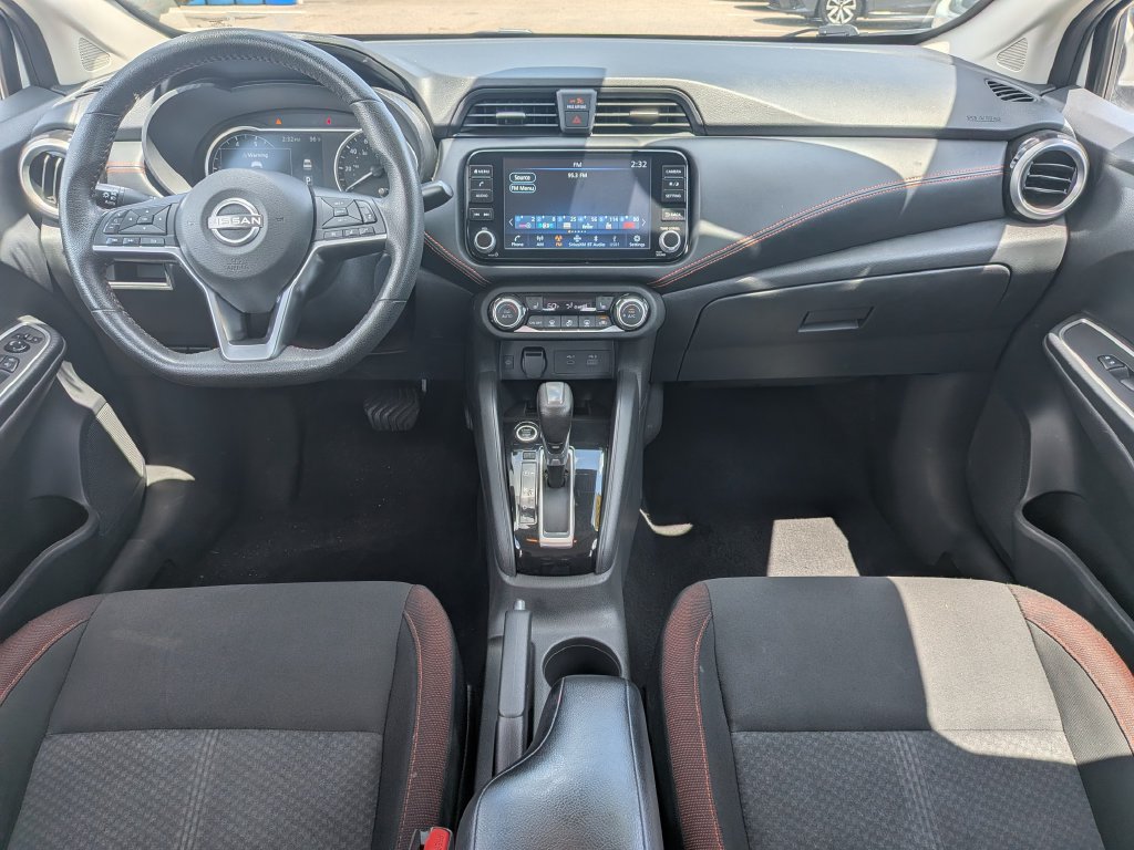Used 2025 Nissan Versa SR FWD image 15