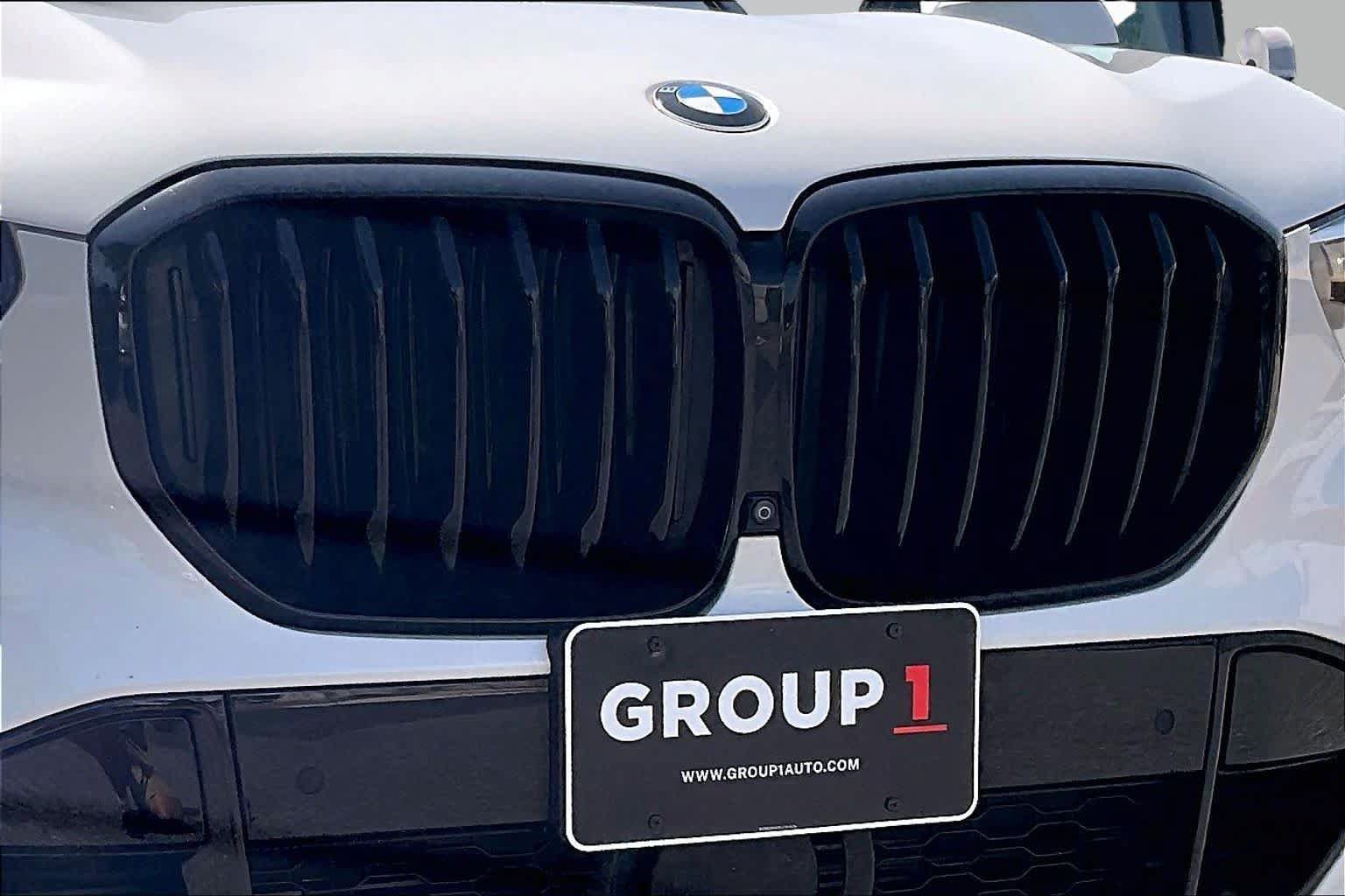 Used 2021 BMW X5 xDrive40i w/ M Sport Package AWD/4WD image 31