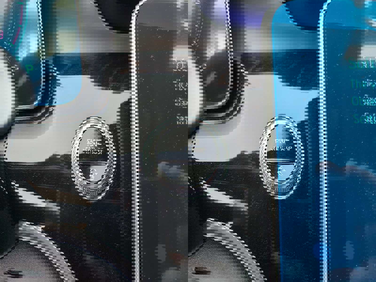 Used 2024 Mercedes-Benz C 300 4MATIC Sedan image 29