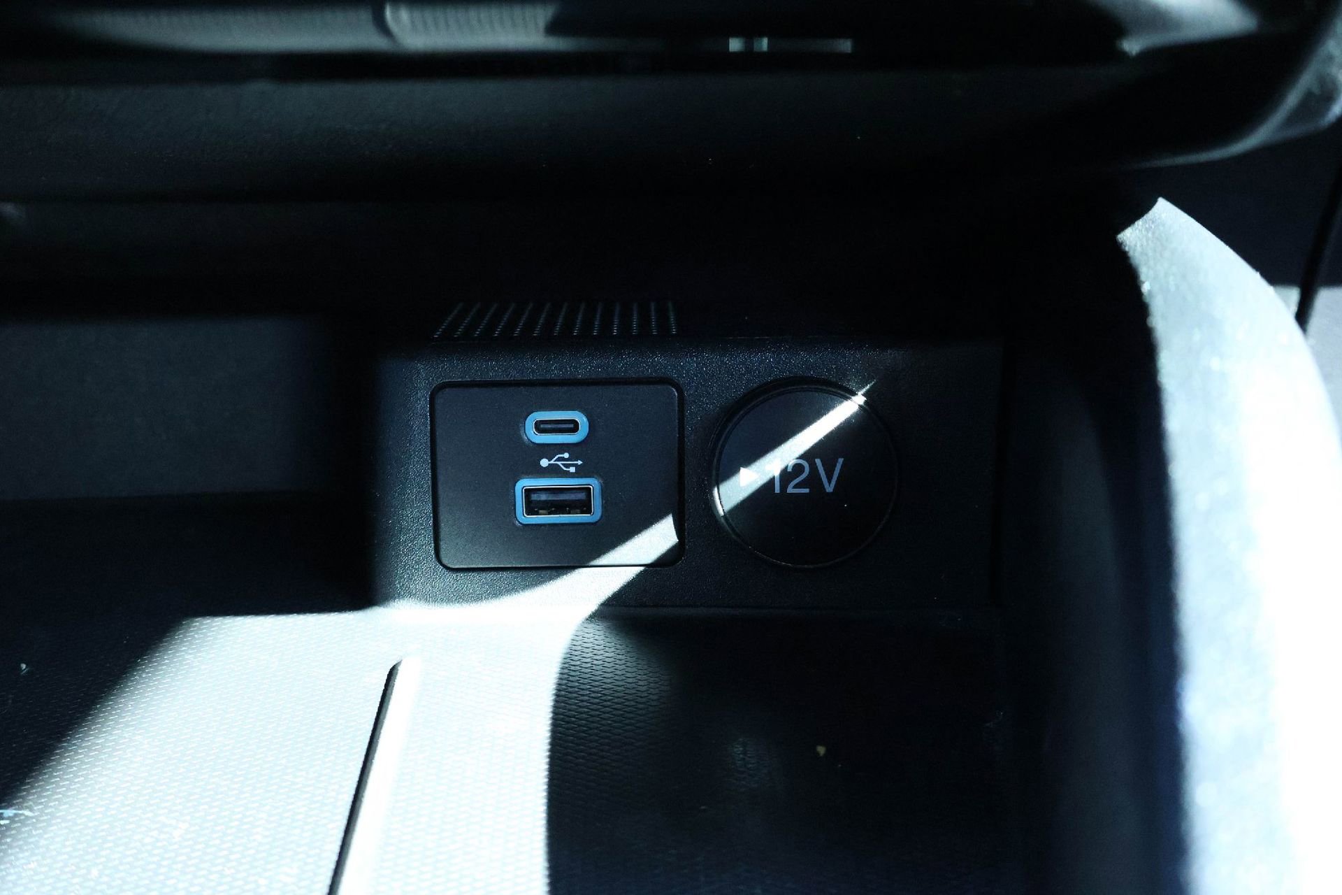 Used 2022 Ford Escape S image 25