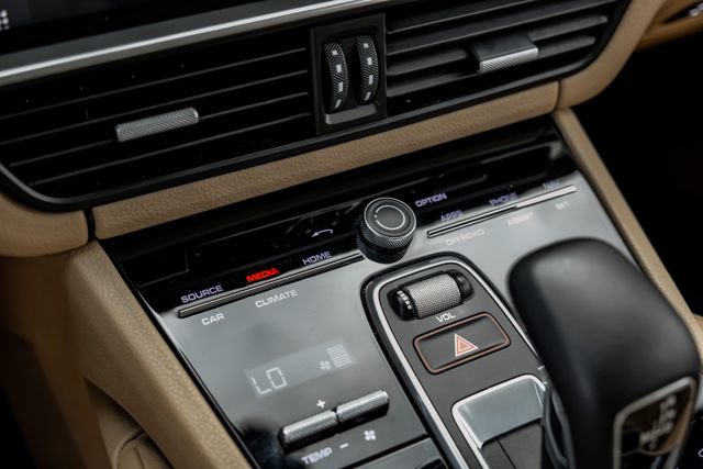 Used 2019 Porsche Cayenne AWD/4WD image 31