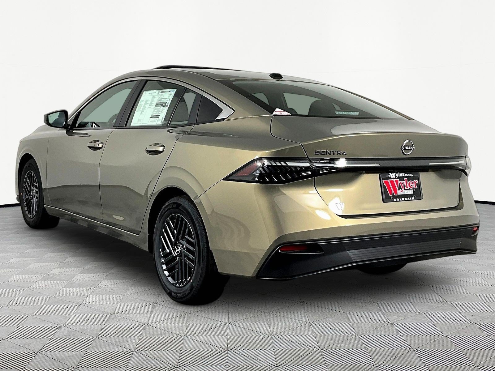 New 2026 Nissan Sentra SV w/ SV Convenience Package FWD image 4