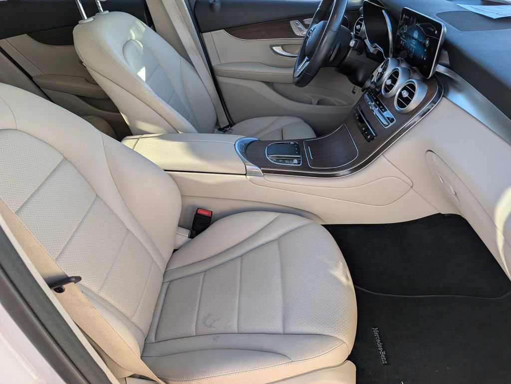 Certified 2021 Mercedes-Benz GLC 300 4MATIC image 12
