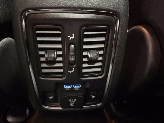Used 2019 Jeep Grand Cherokee Overland AWD/4WD image 21