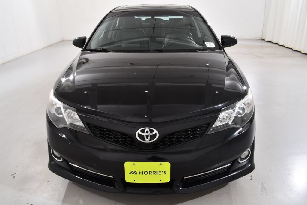 Used 2012 Toyota Camry SE FWD image 3