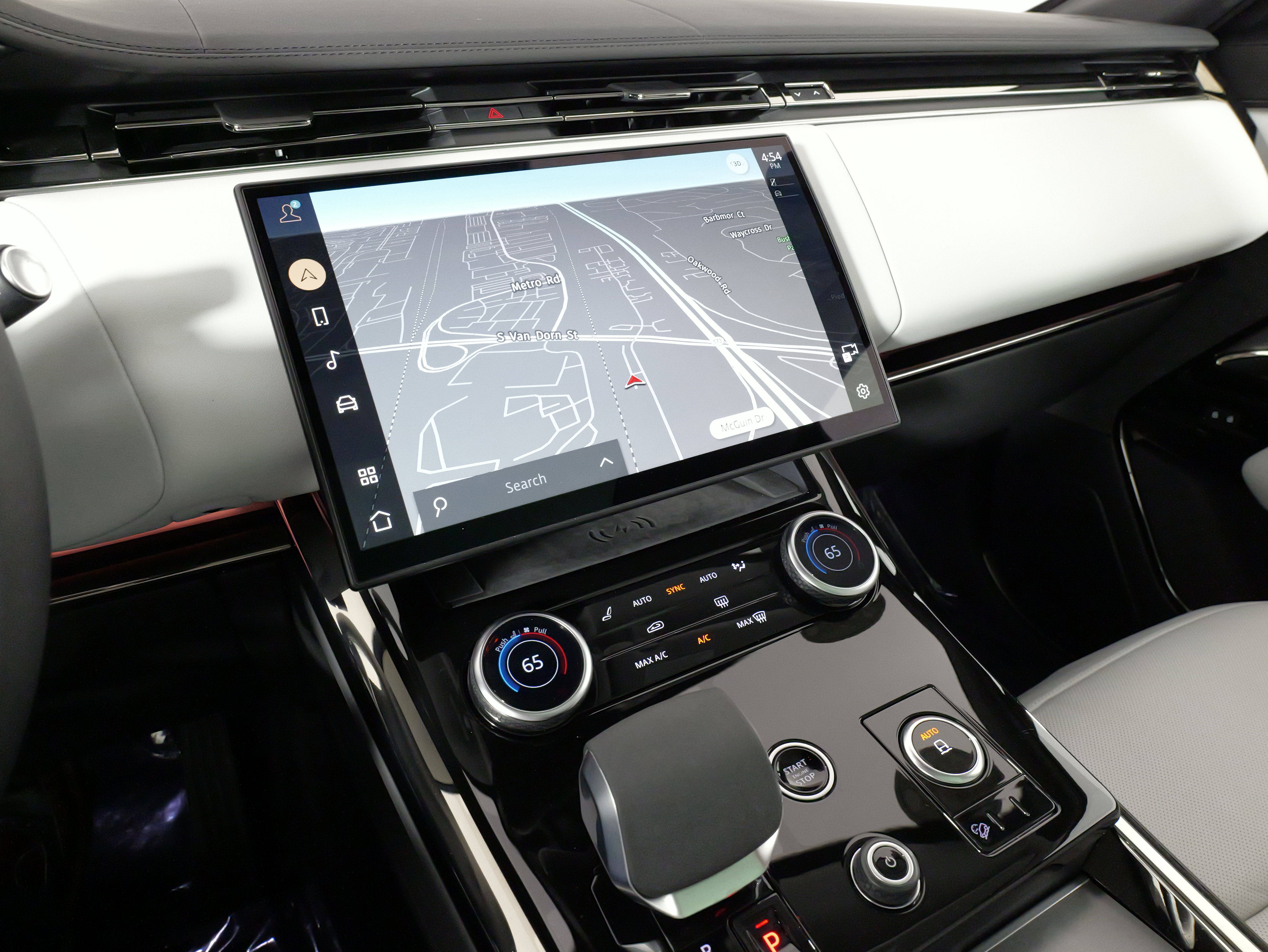 Used 2023 Land Rover Range Rover Sport SE image 47