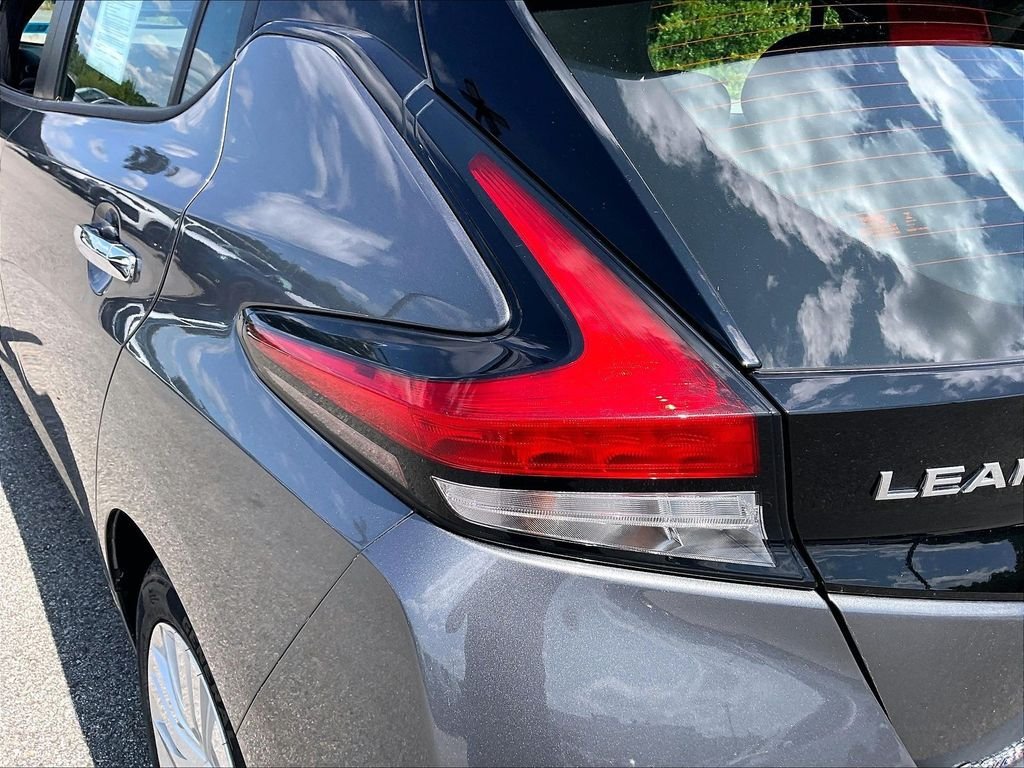 Used 2022 Nissan Leaf S FWD image 30