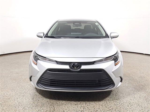 Used 2023 Toyota Corolla LE image 3