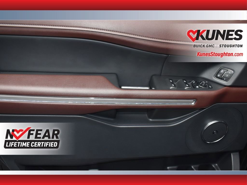 Used 2024 Ford Expedition Limited image 16