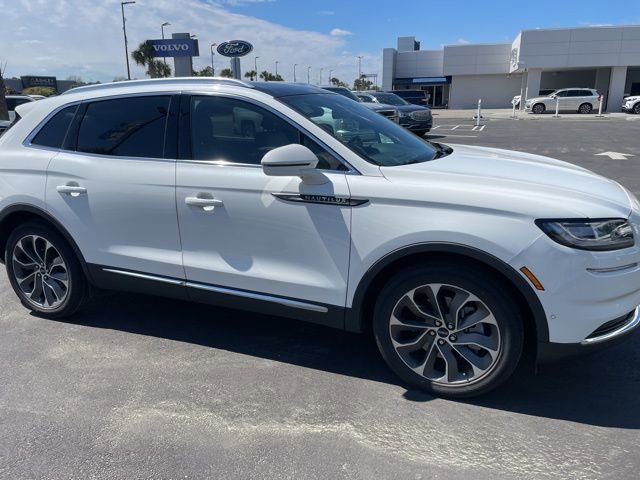 Used 2022 Lincoln Nautilus Reserve w/ Equipment Group 201A image 2