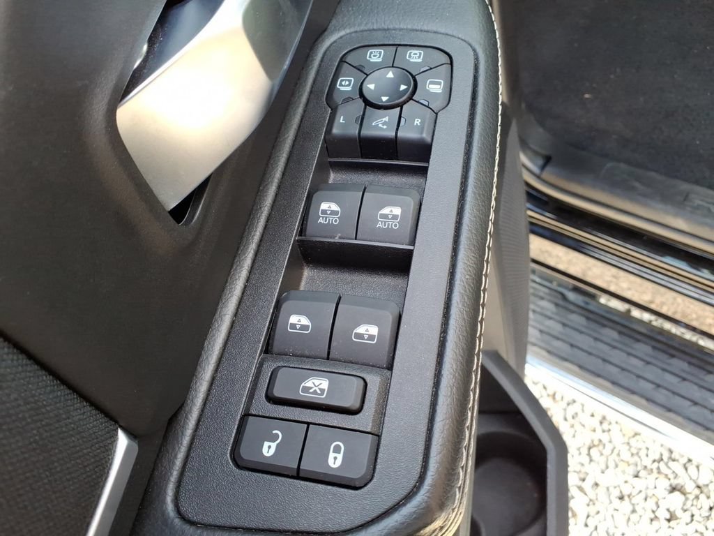 Used 2025 RAM 2500 Big Horn AWD/4WD image 28