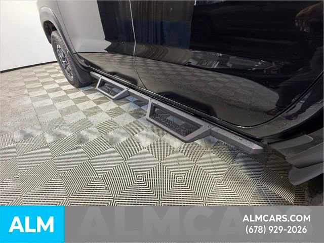 Used 2025 Nissan Frontier PRO-4X w/ Pro Convenience Package image 33