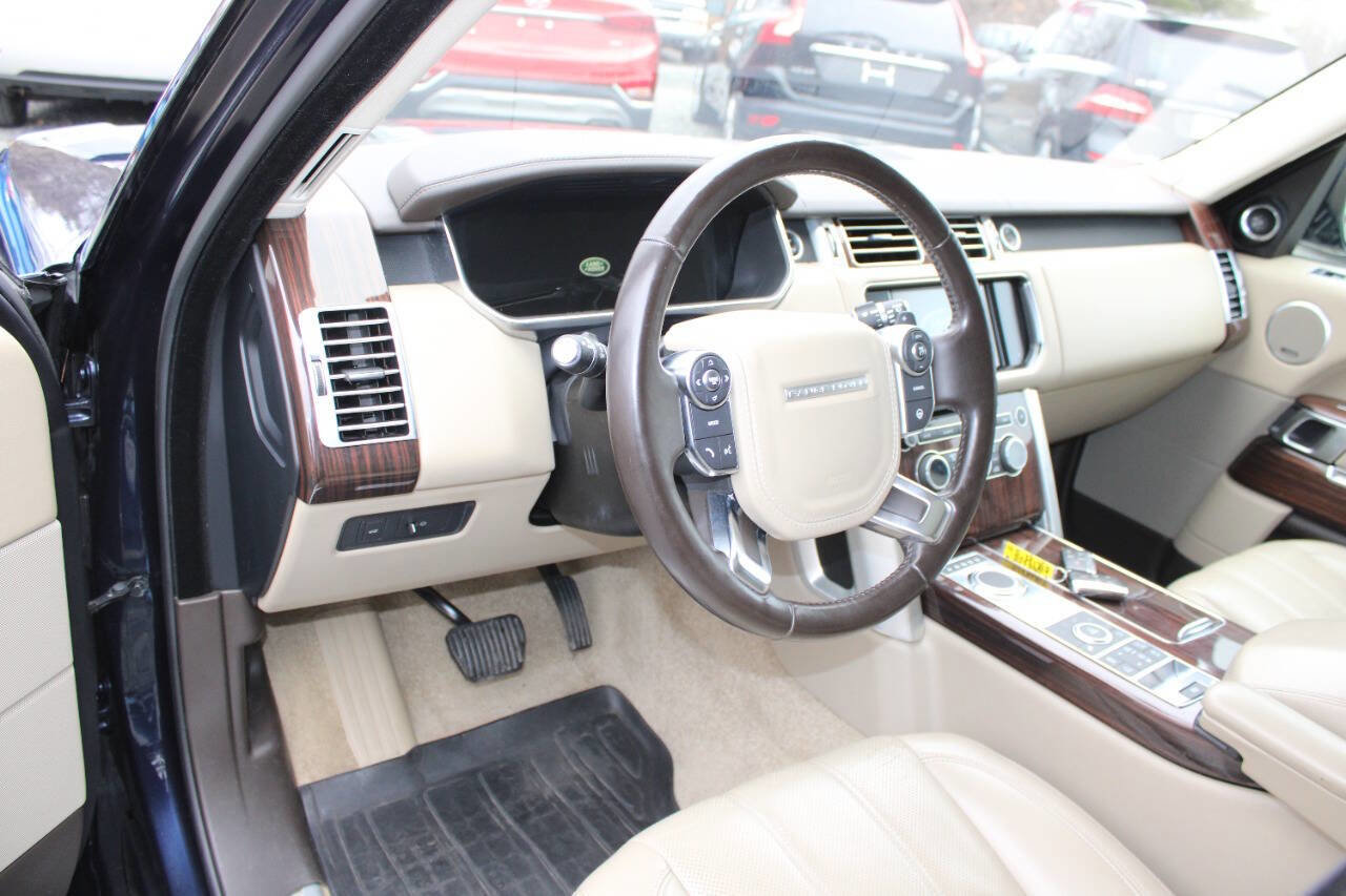 Used 2016 Land Rover Range Rover HSE image 13