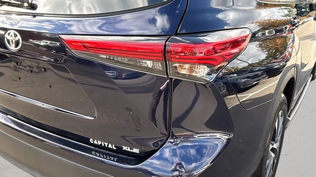 Used 2023 Toyota Highlander XLE FWD image 38