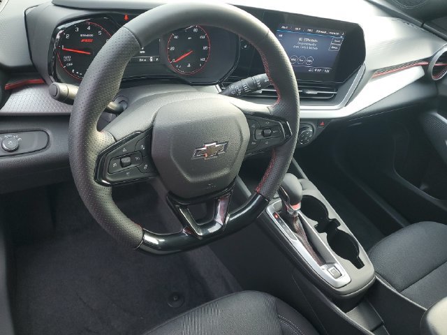 Certified 2026 Chevrolet Trax RS FWD image 16