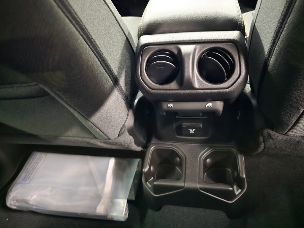 New 2026 Jeep Wrangler Unlimited Sahara AWD/4WD image 30
