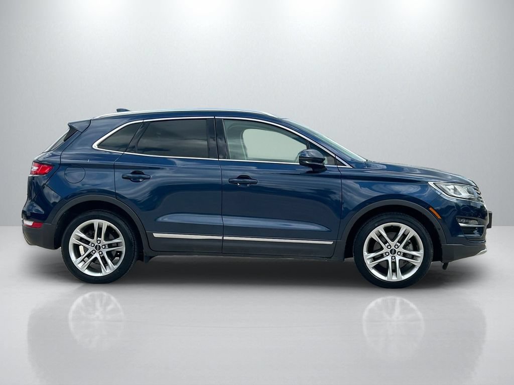 Used 2017 Lincoln MKC Reserve AWD/4WD image 4