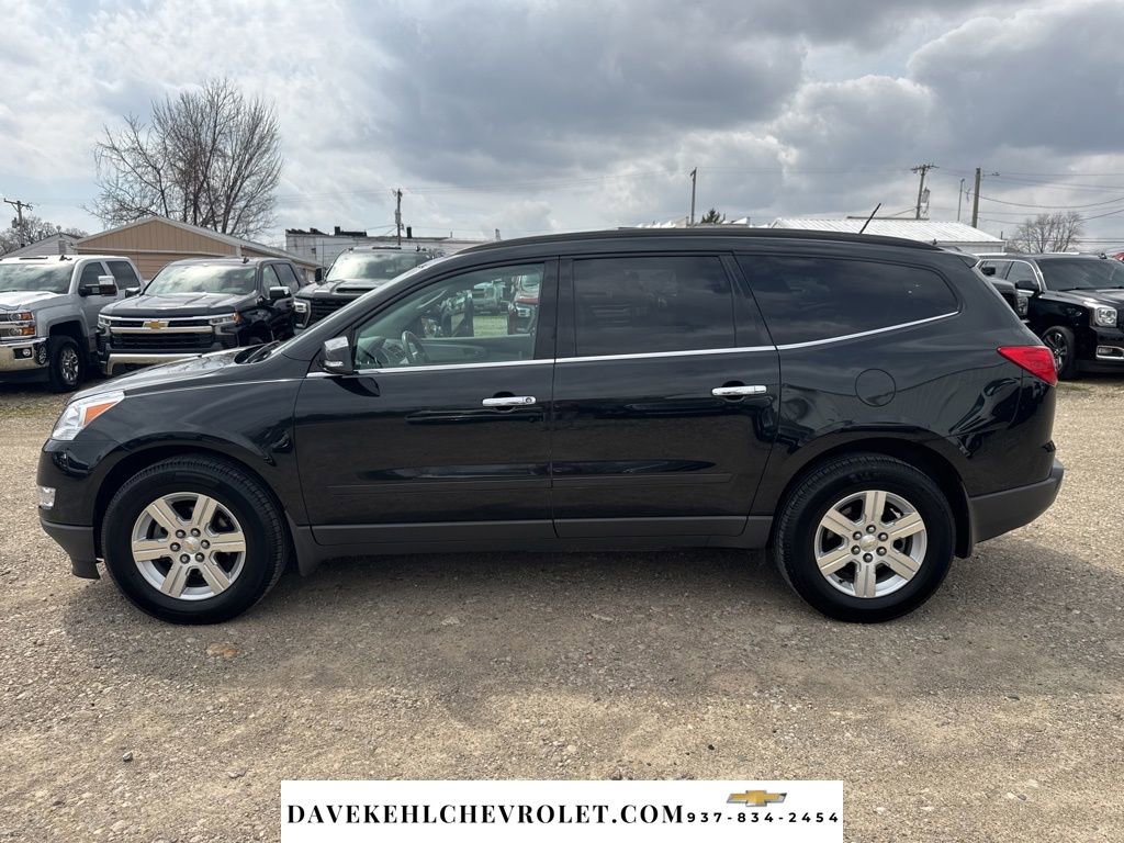 Used 2011 Chevrolet Traverse LT image 2