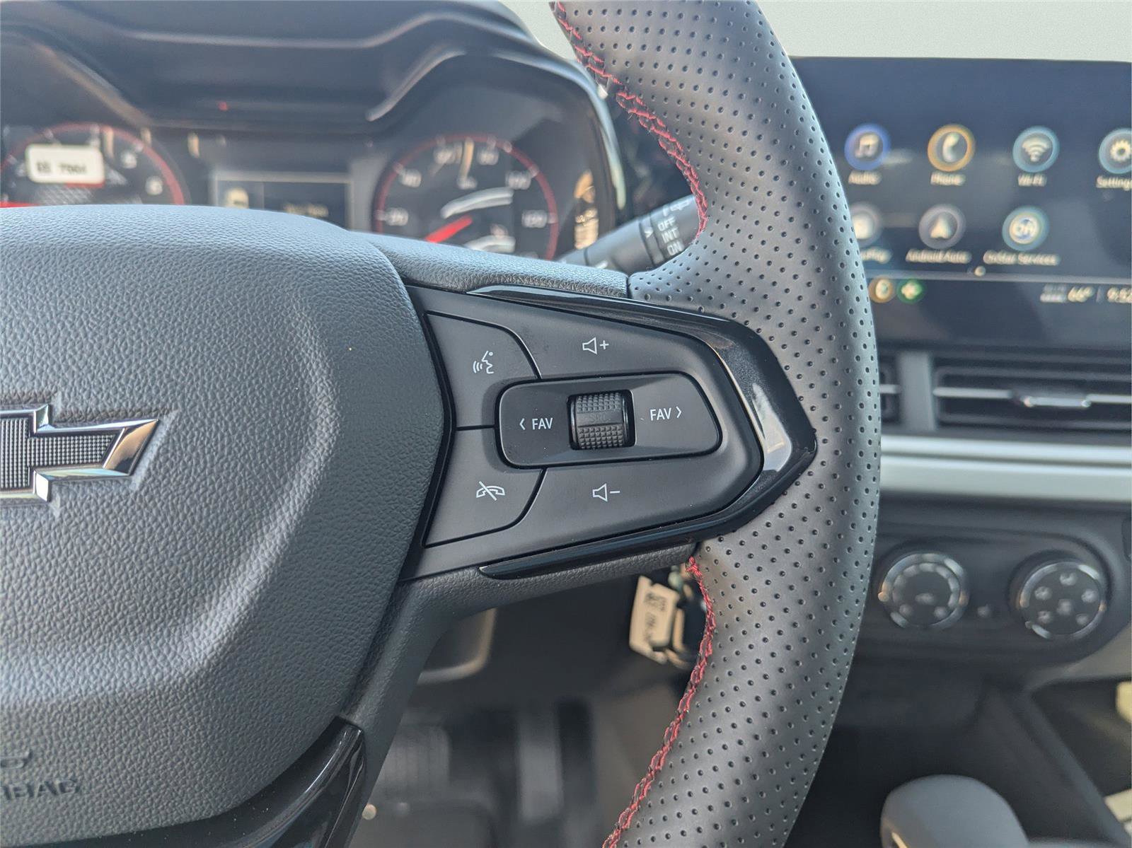 New 2026 Chevrolet Trax RS w/ Driver Confidence Package image 29