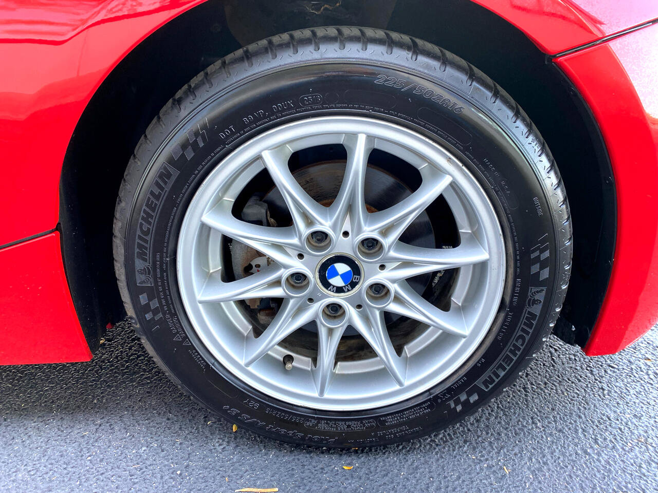 Used 2004 BMW Z4 2.5i image 48