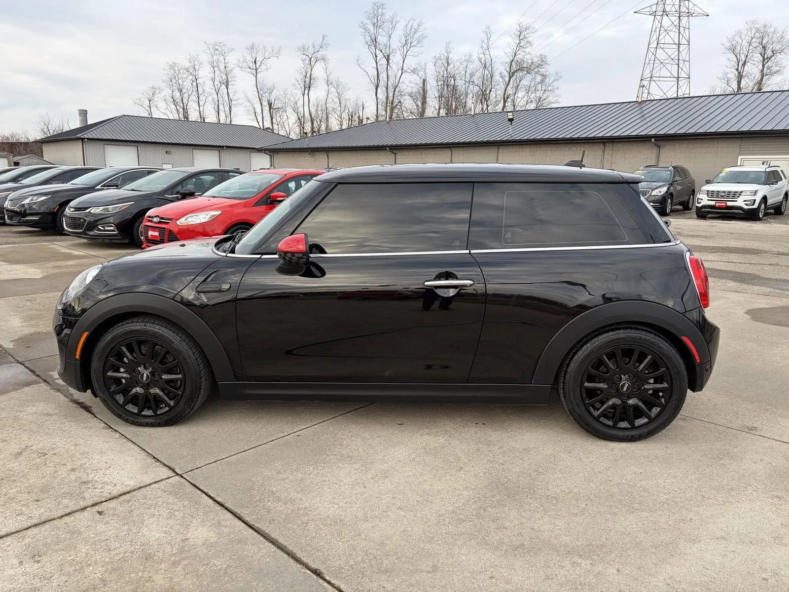 Used 2018 MINI Cooper 2-Door Hardtop image 8