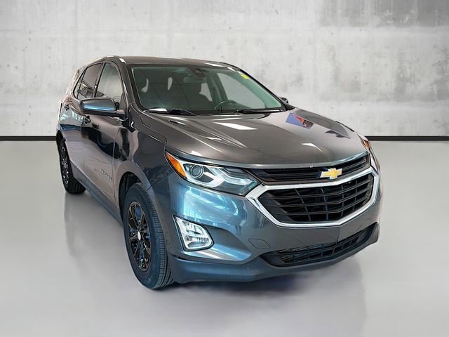 Used 2020 Chevrolet Equinox LT w/ Driver Convenience Package image 3