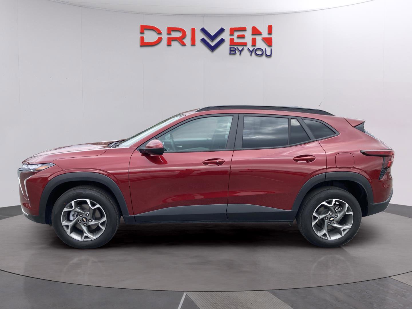 Used 2024 Chevrolet Trax LT w/ Driver Confidence Package image 3