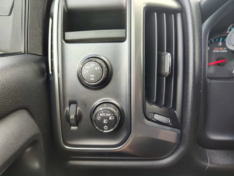 Used 2015 Chevrolet Silverado 1500 LT w/ All Star Edition AWD/4WD image 11