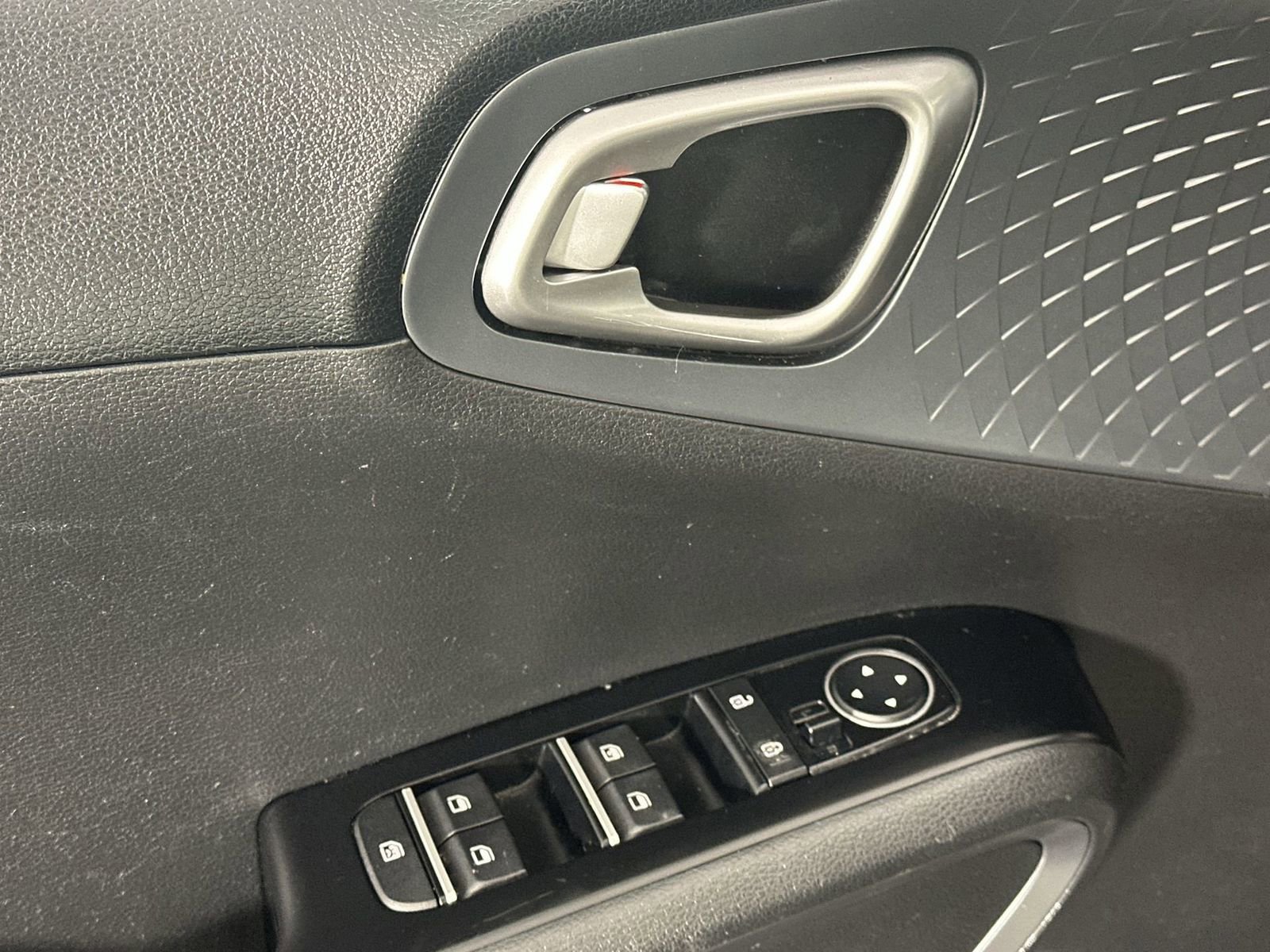 Used 2020 Kia Soul EX image 17