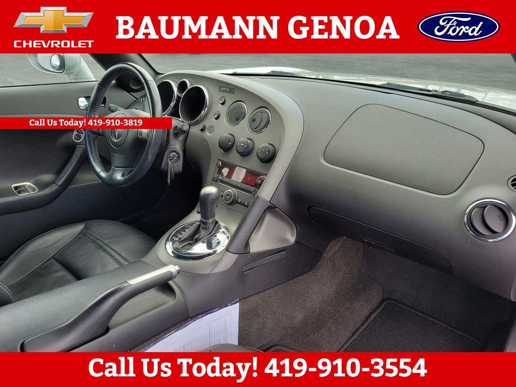 Used 2006 Pontiac Solstice Convertible w/ Premium Package RWD image 20