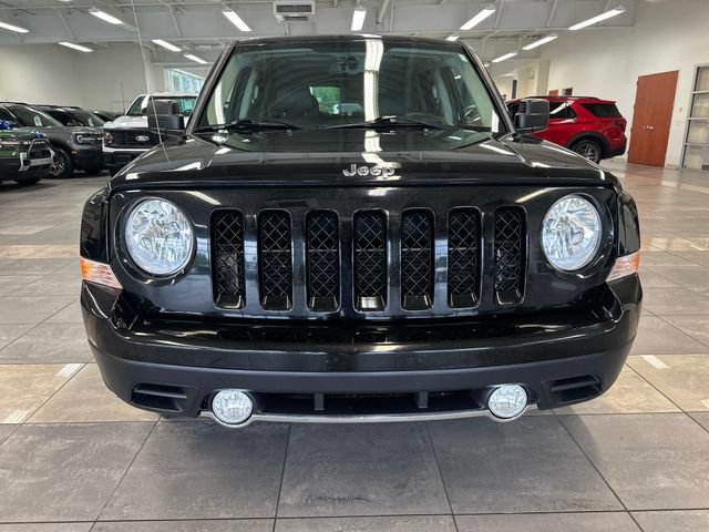 Used 2017 Jeep Patriot High Altitude FWD image 18