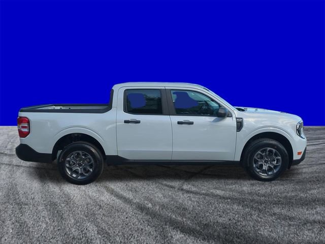 Certified 2025 Ford Maverick XLT image 3