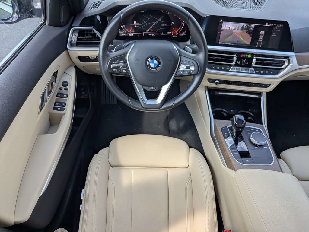 Used 2021 BMW 330i xDrive Sedan AWD/4WD image 16